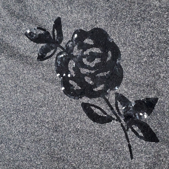 Skirt - Picture 2 of 6